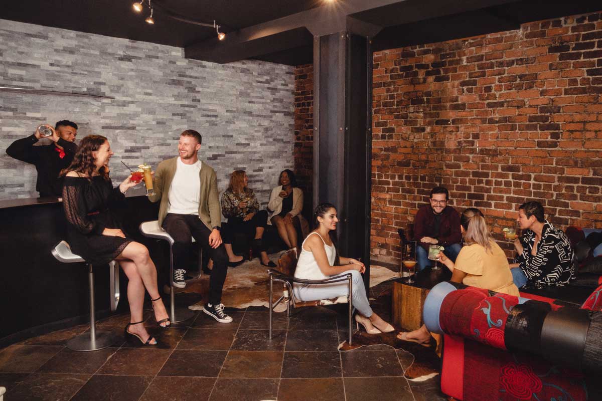 Lounge Bar